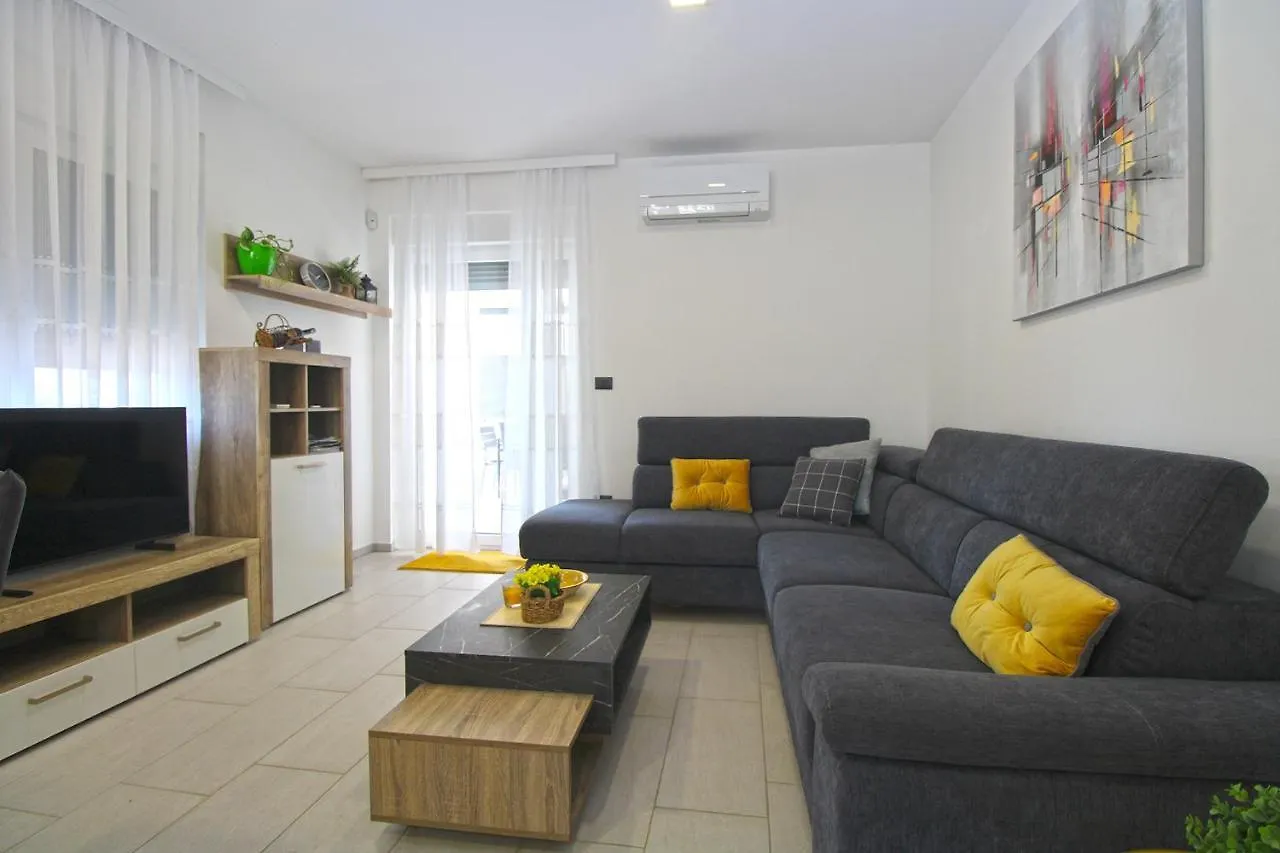 Holiday home House Fazana 2283 Villa