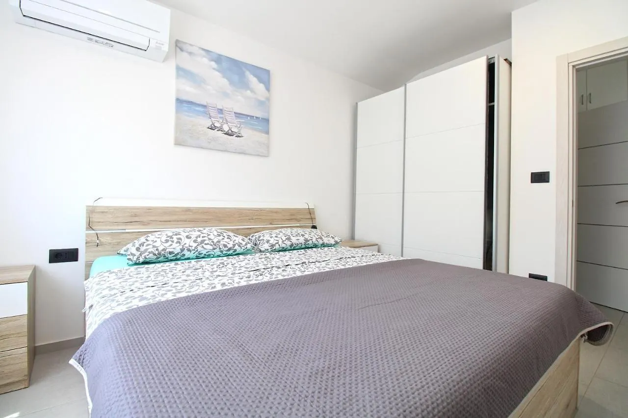 House Fazana 2283 Villa Holiday home