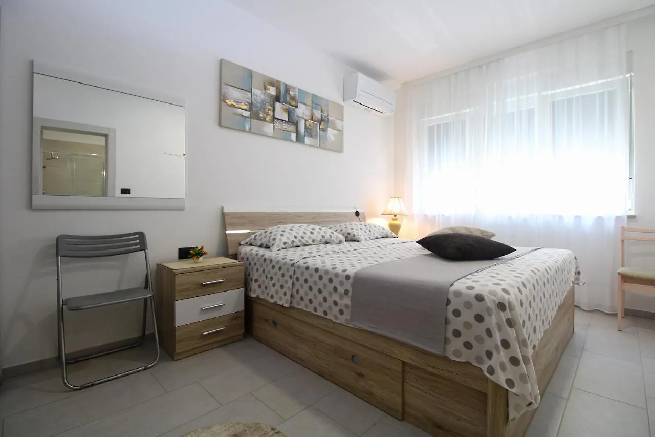 House Fazana 2283 Villa Holiday home