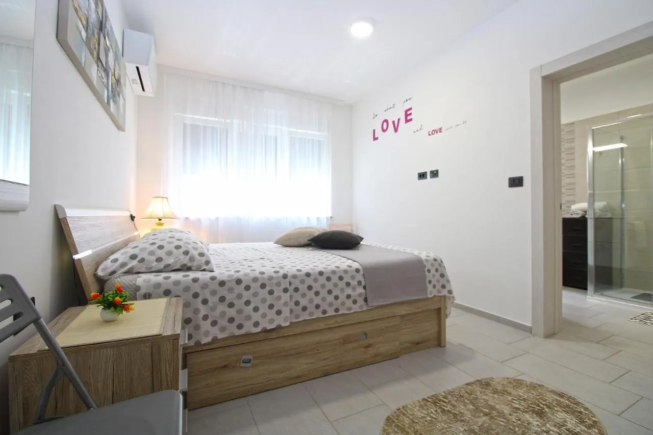 House Fazana 2283 Villa Croatia