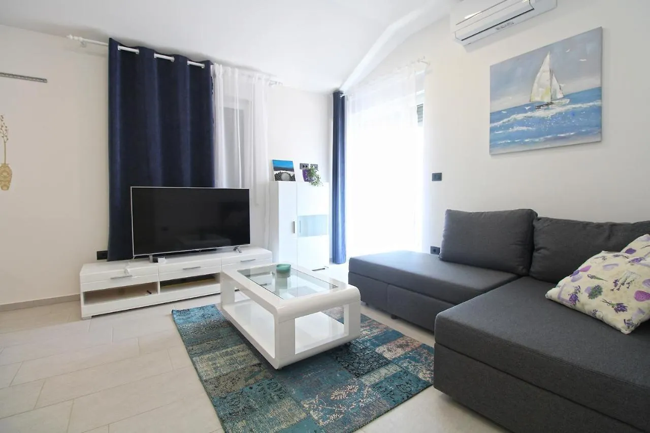 House Fazana 2283 Villa Holiday home