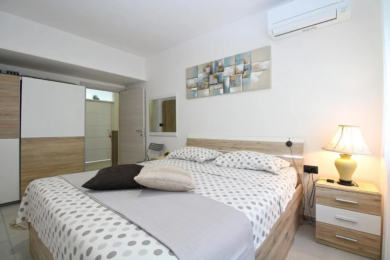 House Fazana 2283 Villa